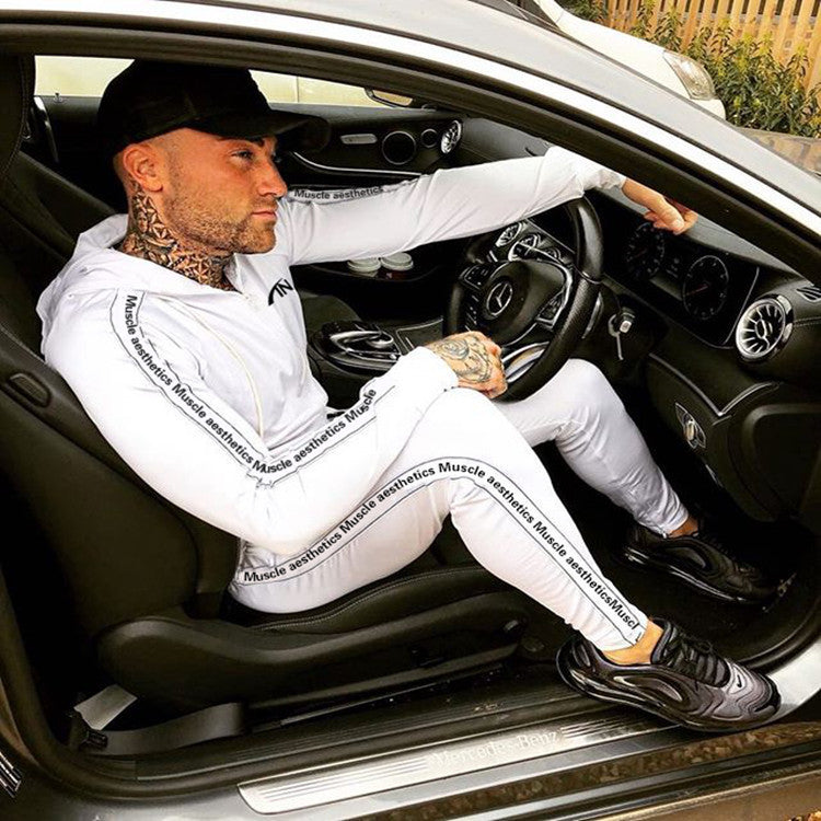 Fitness- und Freizeitjacke mit Kapuze